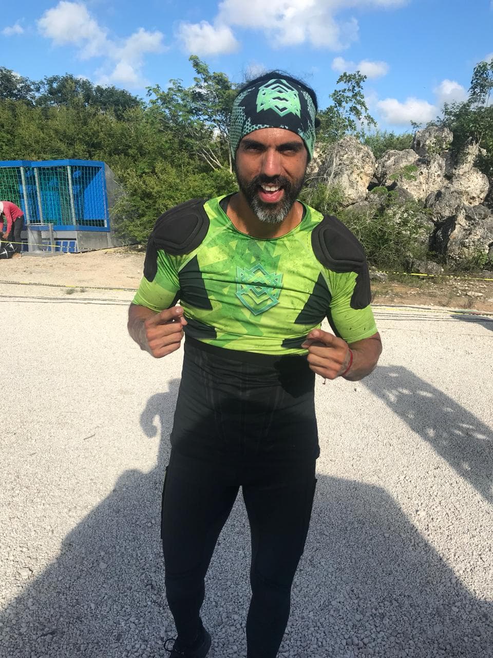 Keven estaba listo para enfrentarse a su contrincante en el reto de eliminación, sin embargo no esperaba que sería contra Julio Camejo, su compañero de equipo.