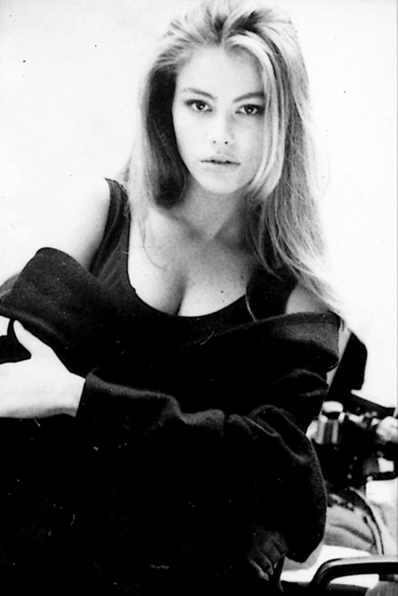 En Univision, Sofía fue presentadora de programas televisivos como 'Fuera de serie' y 'A que no te atreves', posteriormente se trasladó a México donde tuvo la oportunidad de actuar en la telenovela 'Acapulco, cuerpo y alma' y después en 'Fuego en la sangre'.