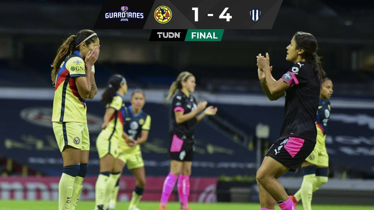 Daniela Espinosa falló un par de penales para las Águilas.