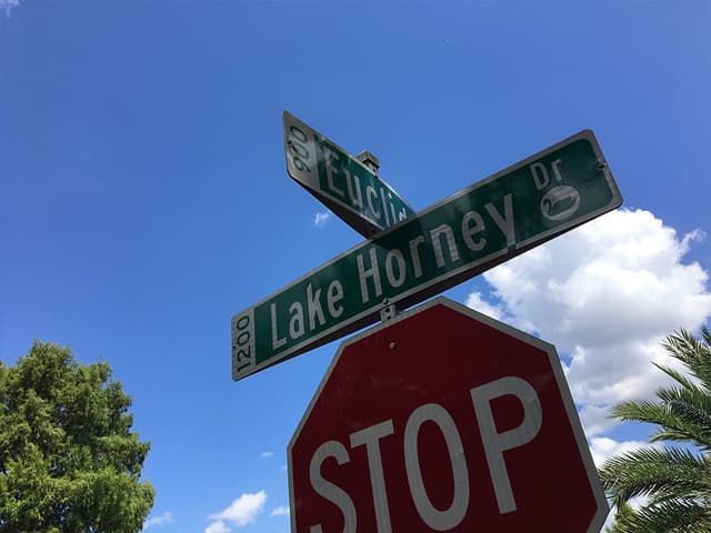 Florida: Hombre pide cambiar el nombre de su pueblo por ser "sexual"