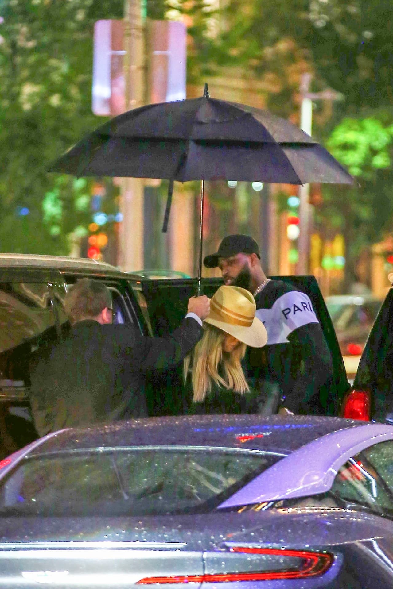 El escándalo entre Jordyn Woods y Tristan Thompson provocó que Khloé rompiera definitivamente con el deportista. Sin embargo, cuando ella estaba embarazada, en abril de 2018, Tristan también la había engañado con otras mujeres.