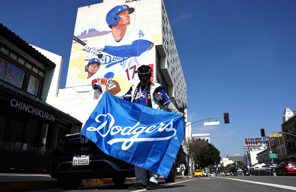 Los Dodgers vencieron 7-1 a los Cardenales en este primer encuentro. A Shohei Ohtani, eficaz como
<b>lanzador y bateador</b>, no le llegó la oportunidad para el jonrón.