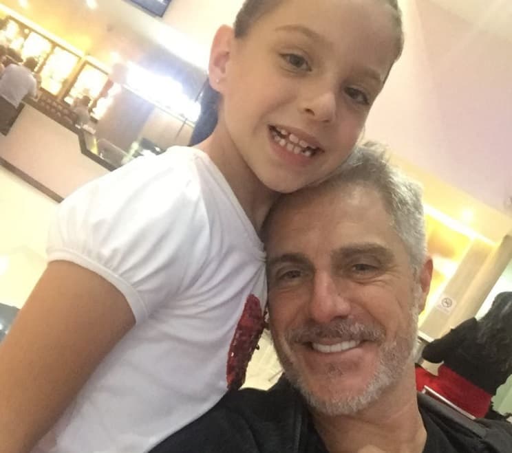 Lisardo y su pequeña María, a quien tuvo mientras su matrimonio con la actriz Lisset.