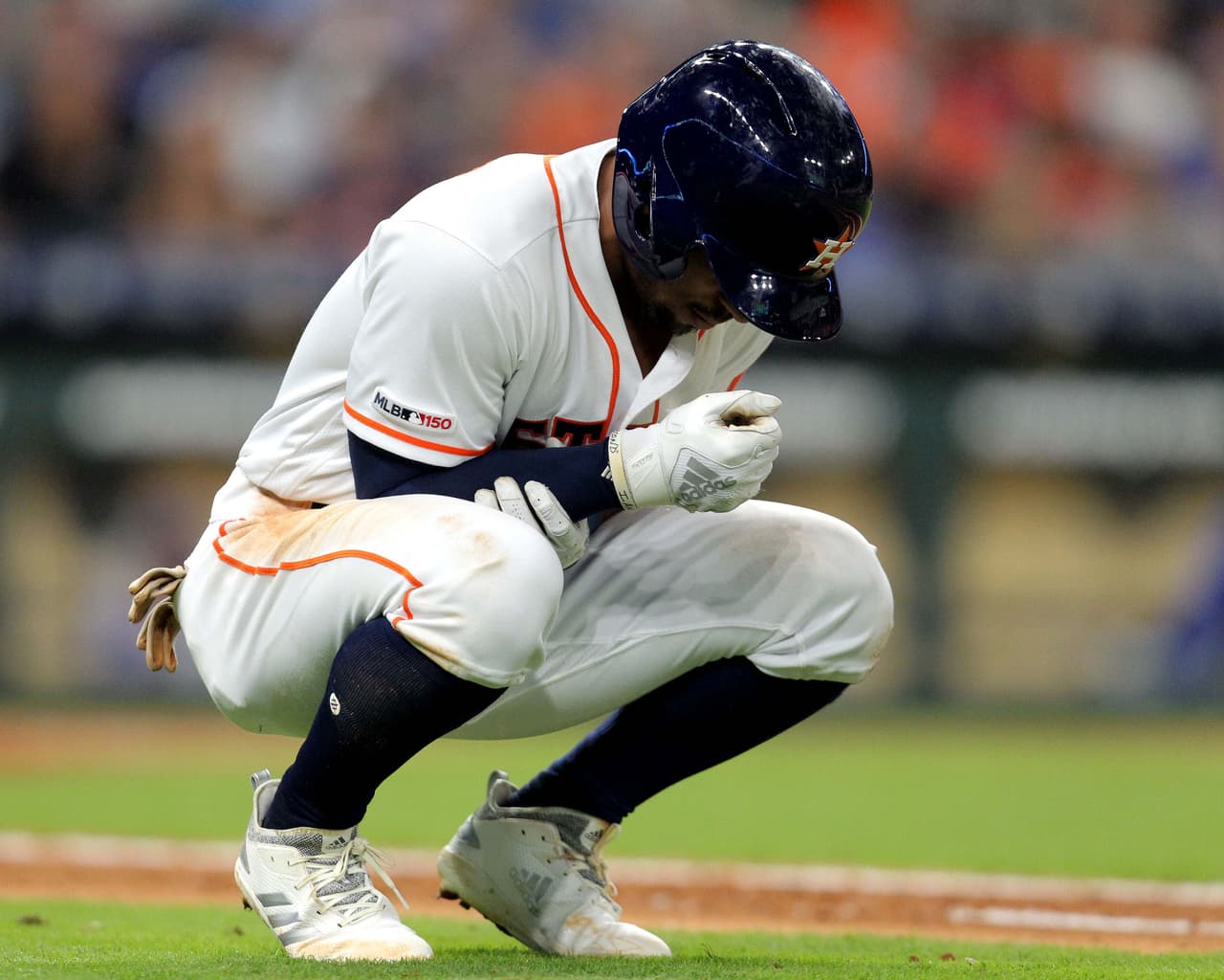 Varios jugadores de ambos equipos lucieron también conmovidos por el accidente.