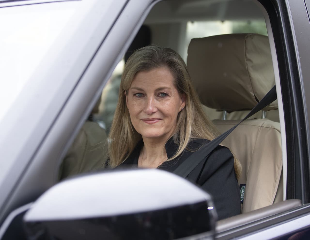 <b>"La reina ha estado increíble"</b>, expresó Sophie a los medios con lágrimas en los ojos, informó EFE.
<br>