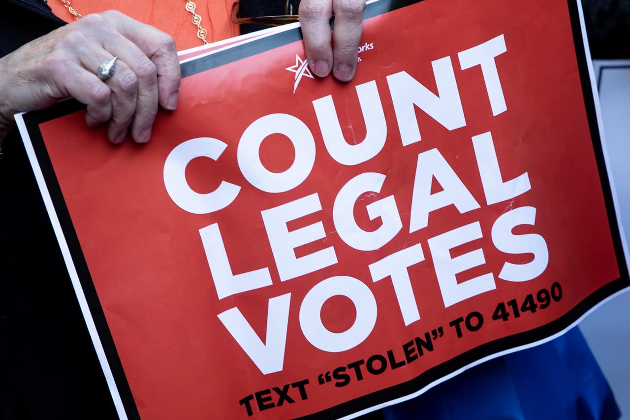 Juez federal desestima demanda del equipo de Donald Trump en Filadelfia