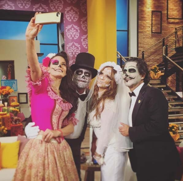 Nuestras calaveritas se declararon adictas a las selfies.