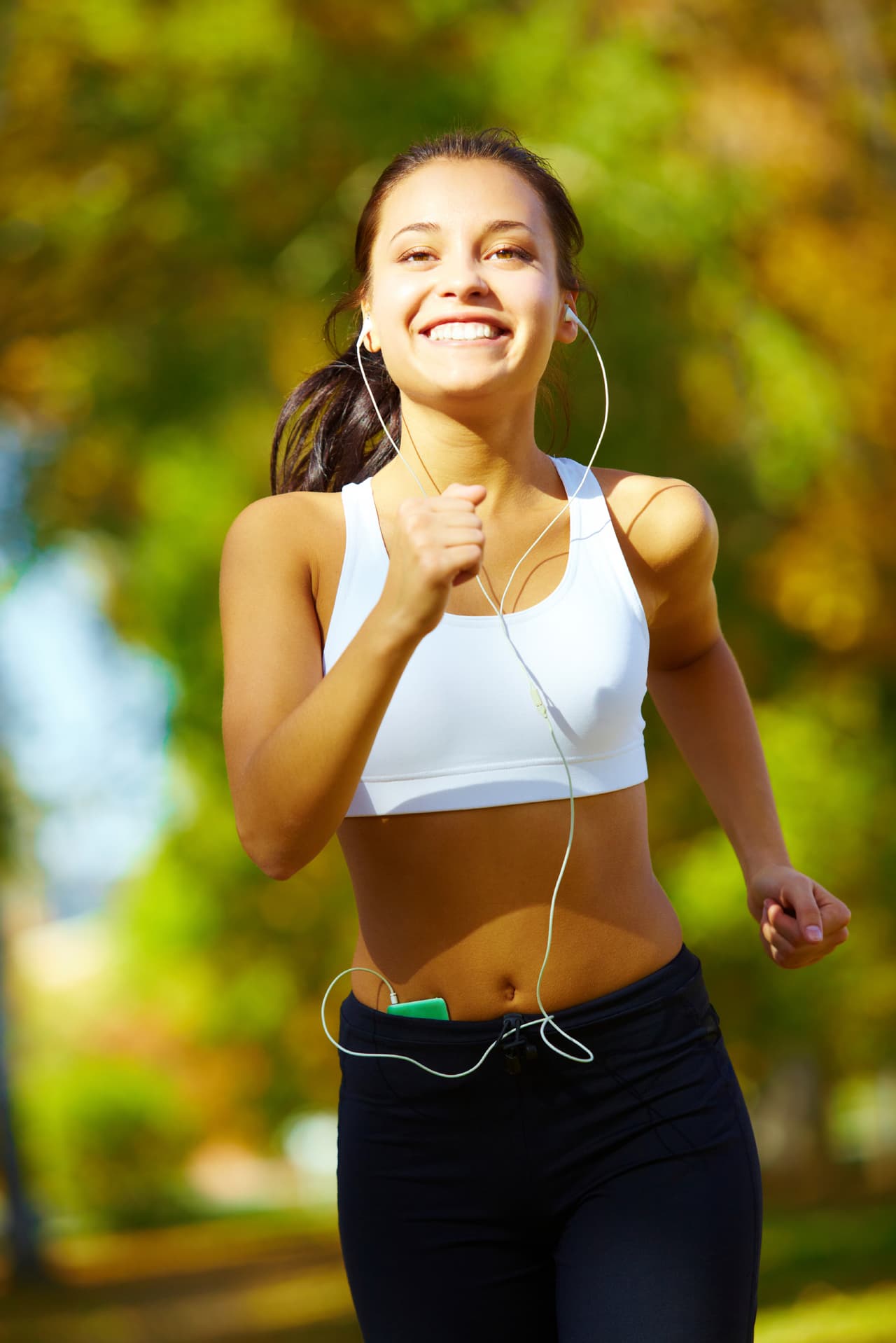 Hay buenos cambios ambientales en tu alrededor que propician el escenario adecuado para sacar adelante tus planes de salud. Estás en un momento ideal para tu mejoramiento físico y mental. Aprovéchalo adecuadamente.