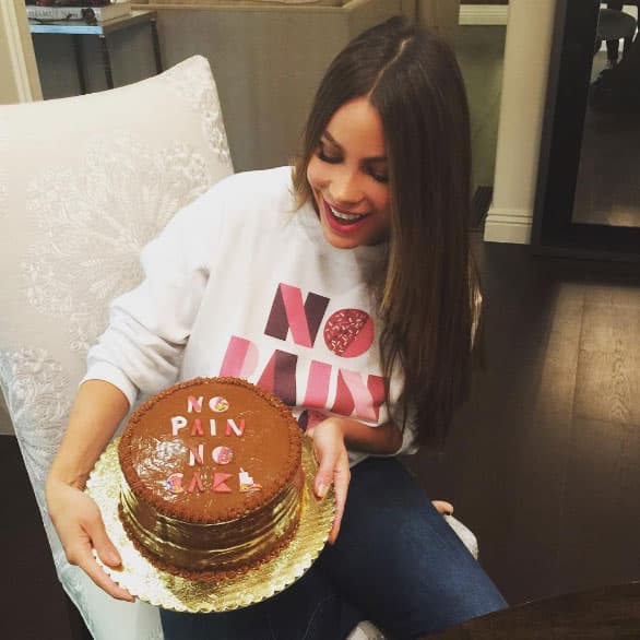 Adora los pasteles, tortas, bizcochos, cake o como les gustes llamar.