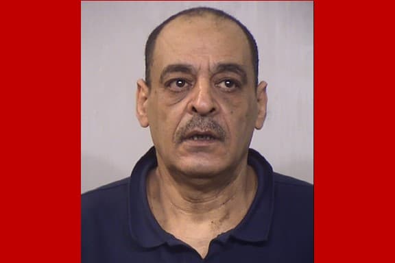 Yaser Abdel Said, un ex taxista de Irving Texas de origen egipcio era uno de los 10 fugitivos más buscados por el FBI. Fue capturado esta semana sin oponer resistencia. Se le acusa de haber asesinado a tiros a sus dos hijas adolescentes.