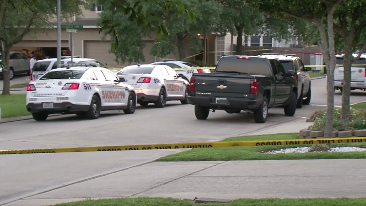 La identidad de la víctima no ha sido revelada hasta primero contactar a la familia.