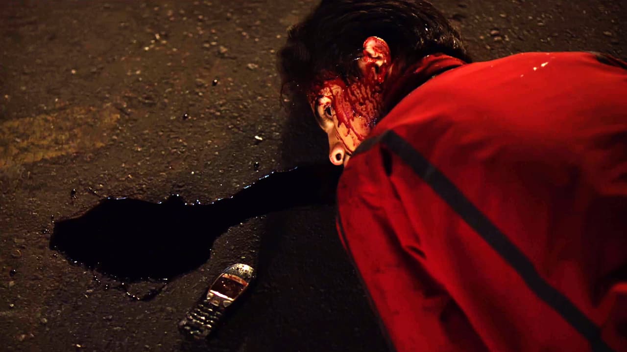 <b><a href="http://www.univision.com/series/el-chapo/el-chapo-el-chapos-son-was-murdered-scene-of-the-day-video">Little by little, his life ended</a></b>. His body lay on a puddle of his own blood.