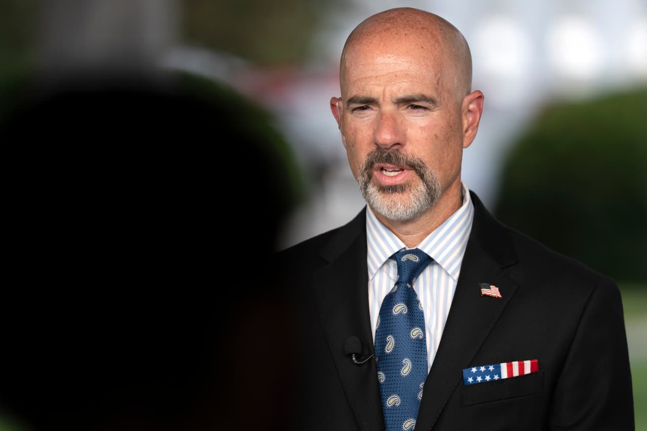 Terry Cole, director de la DEA, asegura que “los narcotraficantes y altos cargos del gobierno de México llevan años confabulados”