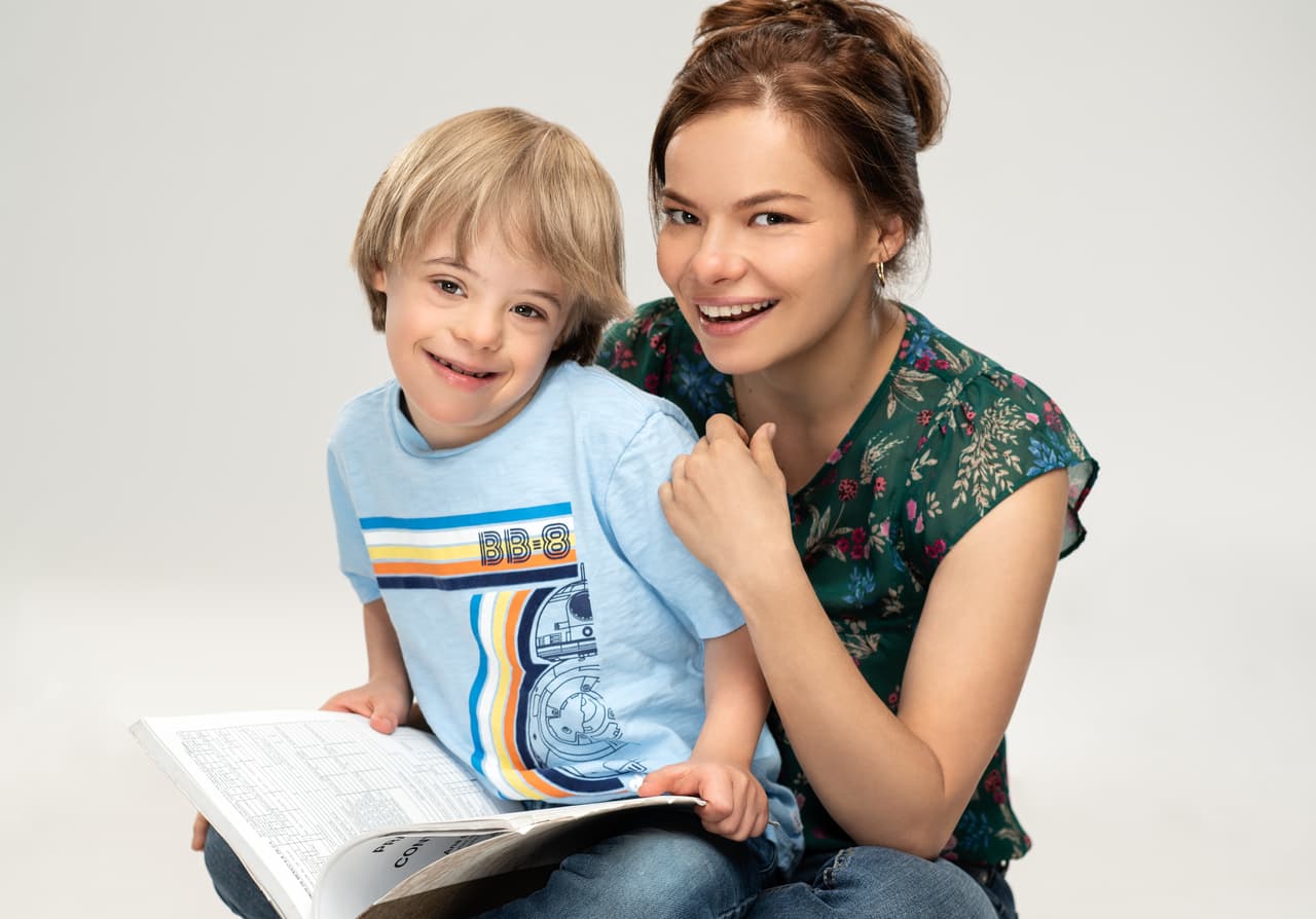 <b>Paulina Treviño</b> y
<b> Matías Luzbik</b> serán 
<b>Margarita</b> 
<b>y Matías</b>,
<b> </b>esposa e hijo de Luis Guzmán y deberán enfrentarse a la crisis propia de una familia actual.