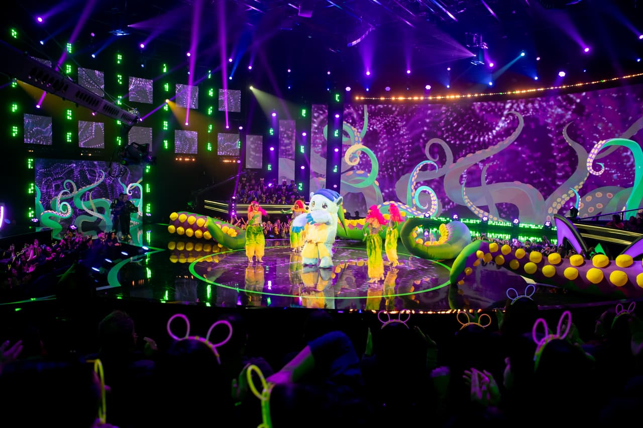 José Ramonstruo sigue confundiendo a los investigadores con sus pistas, pues cambia de acento en cada ocasión que se aparece y siempre hace alusión al futbol.