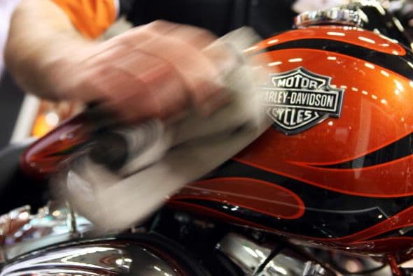 Intermot Colonia 2014 es la feria líder a nivel mundial para vehículos motorizados de dos ruedas y es un espectáculo de tendencias para la movilidad eléctrica. En Intermot Colonia 2014 están representados, sin excepción, todos los fabricantes importantes de vehículos motorizados de dos ruedas. El comercio especializado internacional, los importadores y los amantes de las motos del mundo entero estarán presentes en este evento. Intermot se llevará a cabo en las instalaciones del recinto ferial del Cologne Exhibition Centre, entre los próximos días 01 al 05 de octubre de 2014.