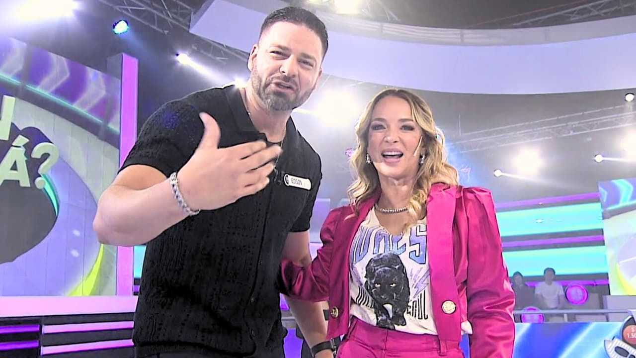 Adamari López se alegra al encontrar un compatriota que "huele delicioso"