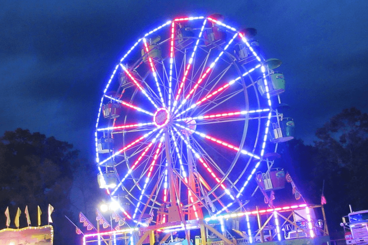 Muere niña de 10 años al ser aventada por un juego mecánico en una feria de Nueva Jersey