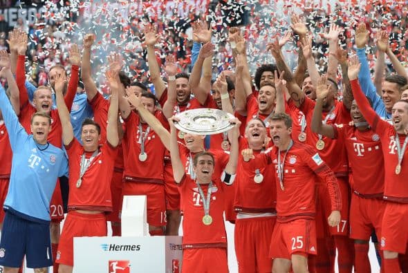 El Bayern Munich se alzó con el título de campeón en la Bundesliga de Alemania al contabilizar 79 puntos con Pep Guardiola en la dirección técnica para concretar así su trofeo 25 para ser el máximo ganador del fútbol germano.
