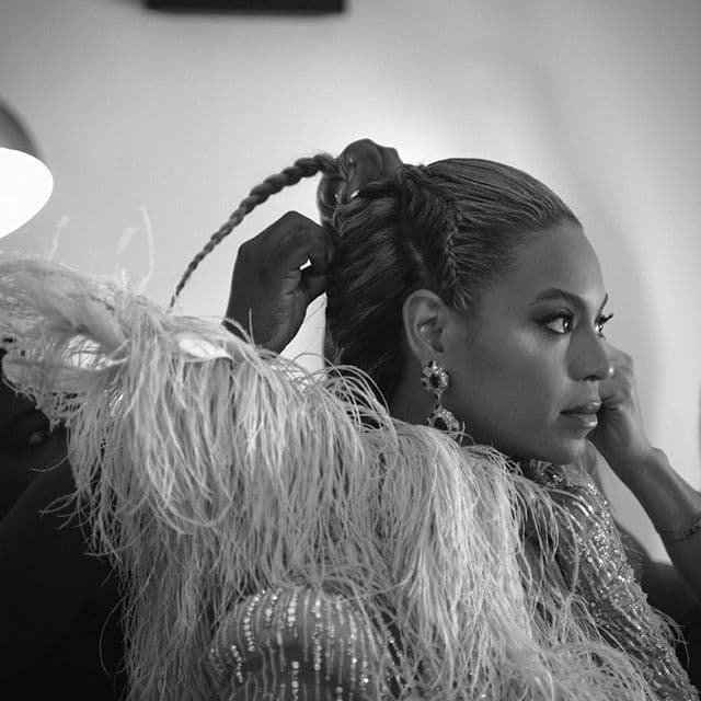 Ella misma compartió unas fotos de momentos antes del show mientras se alistaba.