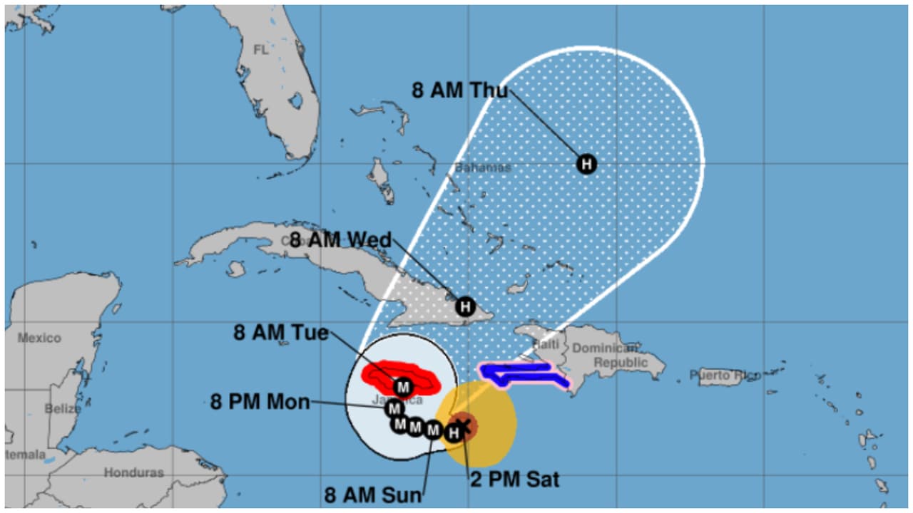 Melissa se convierte en huracán con vientos máximos sostenidos de 75 millas por hora