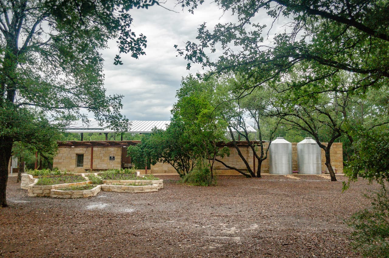 <b>Phil Hardberger Park (east) eclipse viewing party</b>
<br>
<br>📍Dónde: Phil Hardberger Park
<br>
<br>⏰ Horario: 14 de octubre, 10:00 a 13:00 horas
<br>
<br>Evento gratuito en el que se repartirán lentes para ver el eclipse.
<br>