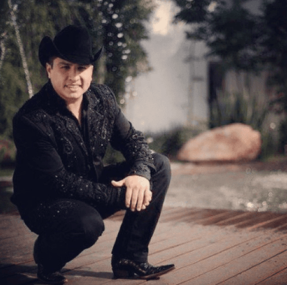 Julión es para muchas un hombre muy interesante y encantador.