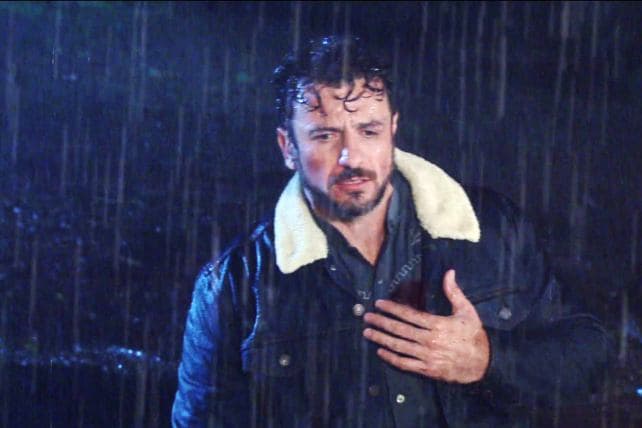 Le disparó a quemarropa en el corazón.