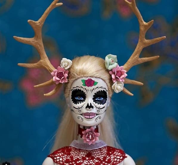 Barbie festeja el Día de los Muertos, una dedicatoria de la artista a los mexicanos.