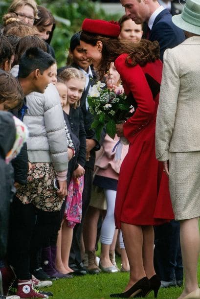 Pronto los Duques estaban saludando a otros pequeñines. Mira aquí los videos más chismosos.
