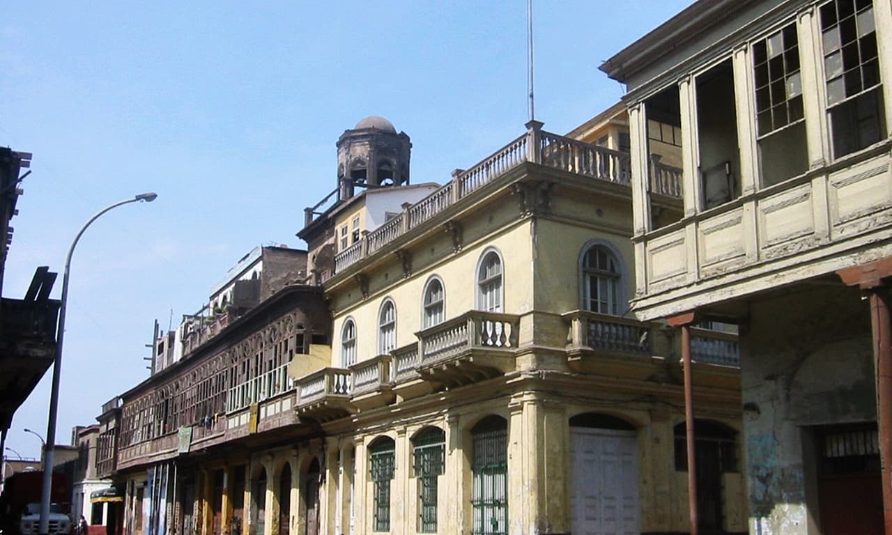 La calle Constitución en Callao, Perú.