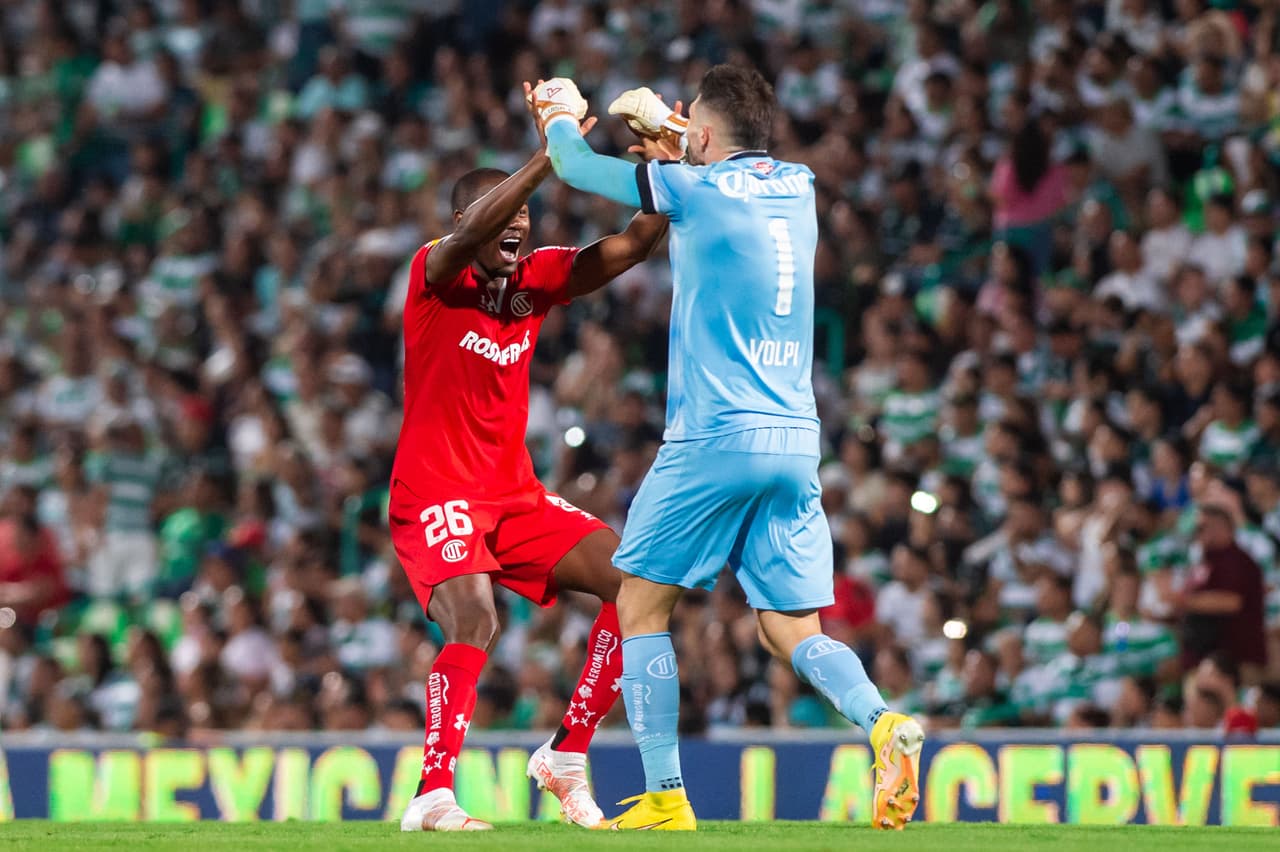 Andrés Mosquera al 49' hizo el segundo que definía la eliminatoria.