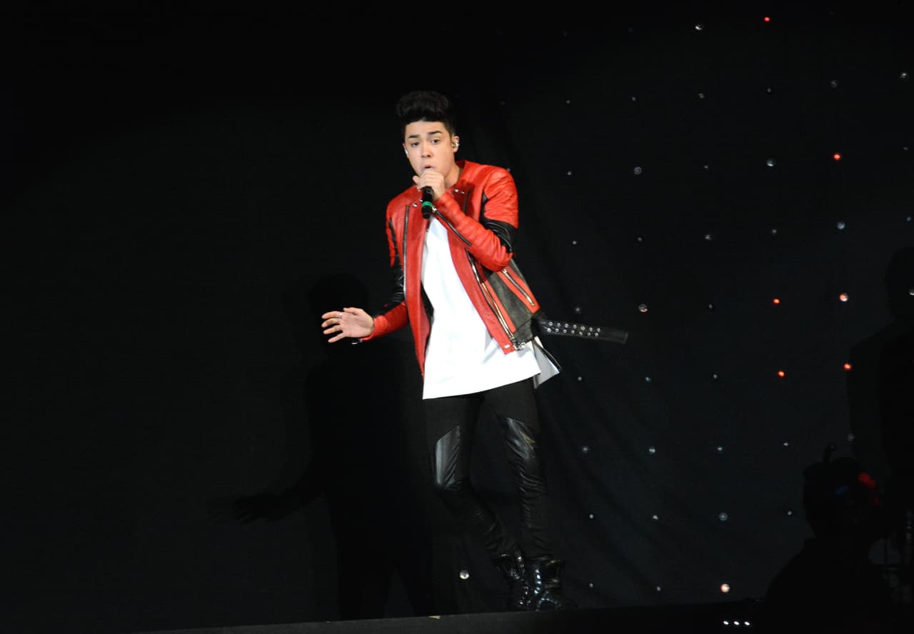 No es la primera vez que Bautista deja ver su lado solidario y social con su entorno. Apenas el pasado 30 de abril, Día del Niño en México, el cantante visitó la fundación La Magia de un Deseo que apoya a niños con cáncer.
<br>