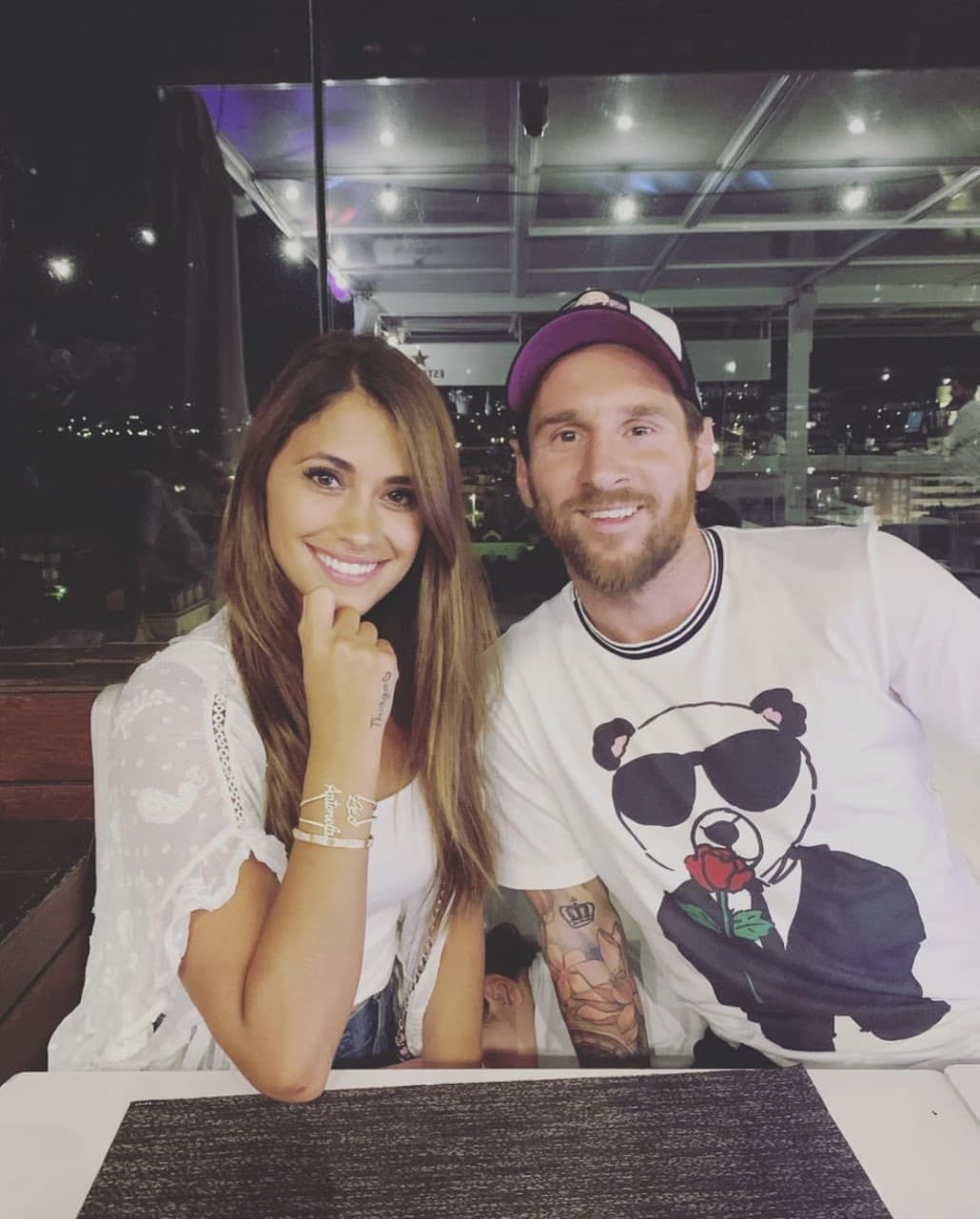 <b><a href="https://www.univision.com/famosos/shakira-hijos-pique-encuentra-amor-fotos" target="_blank">Antonella Roccuzzo, la esposa de Lionel Messi</a></b>, fue otra de las mujeres con las que se especuló que la colombiana tenía una mala relación.
<br>