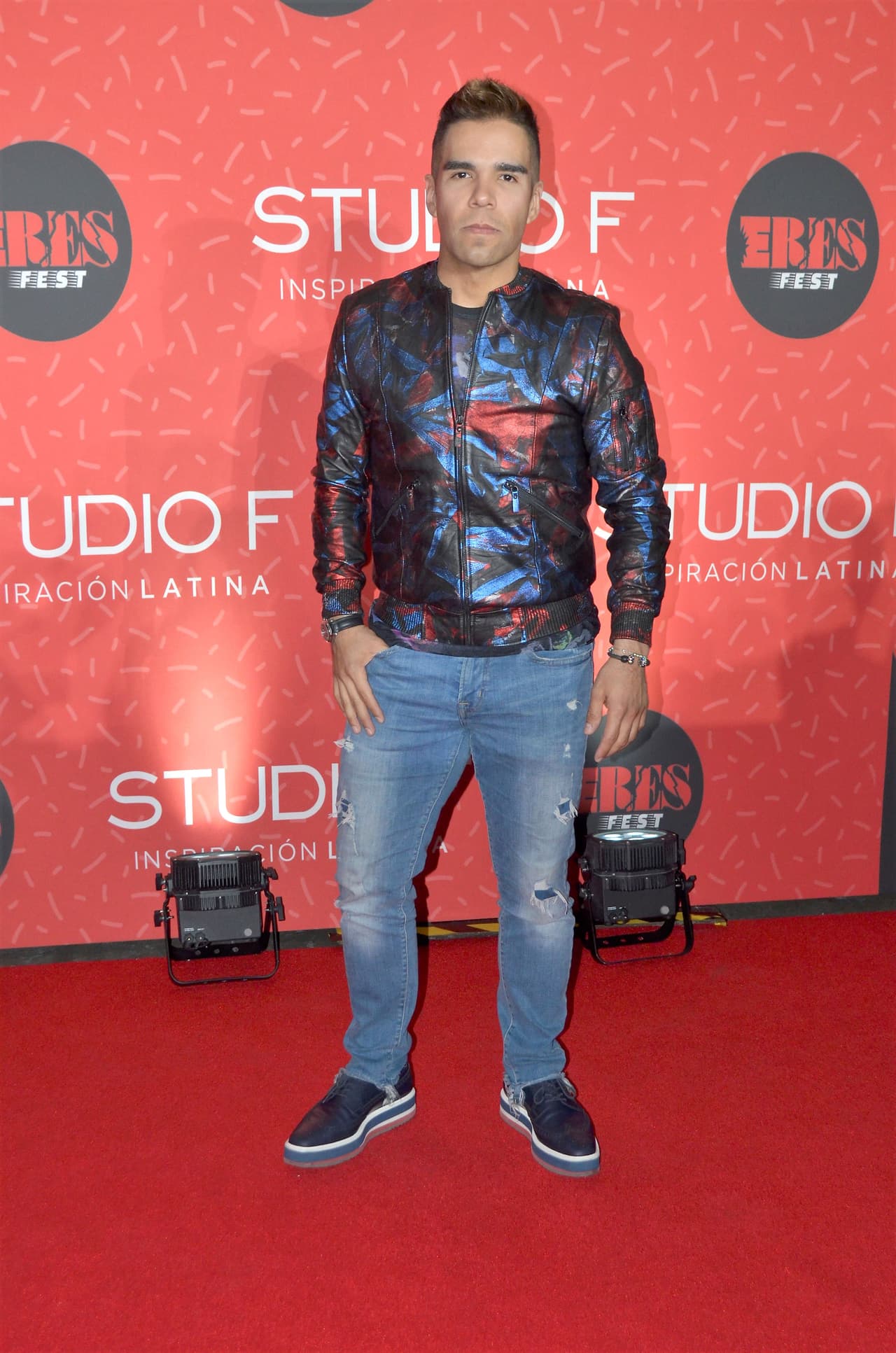 Sin embargo, aseguró que aún está decidiendo los detalles de la ropa que usará para el gran día, pues aún no ha elegido diseñador.