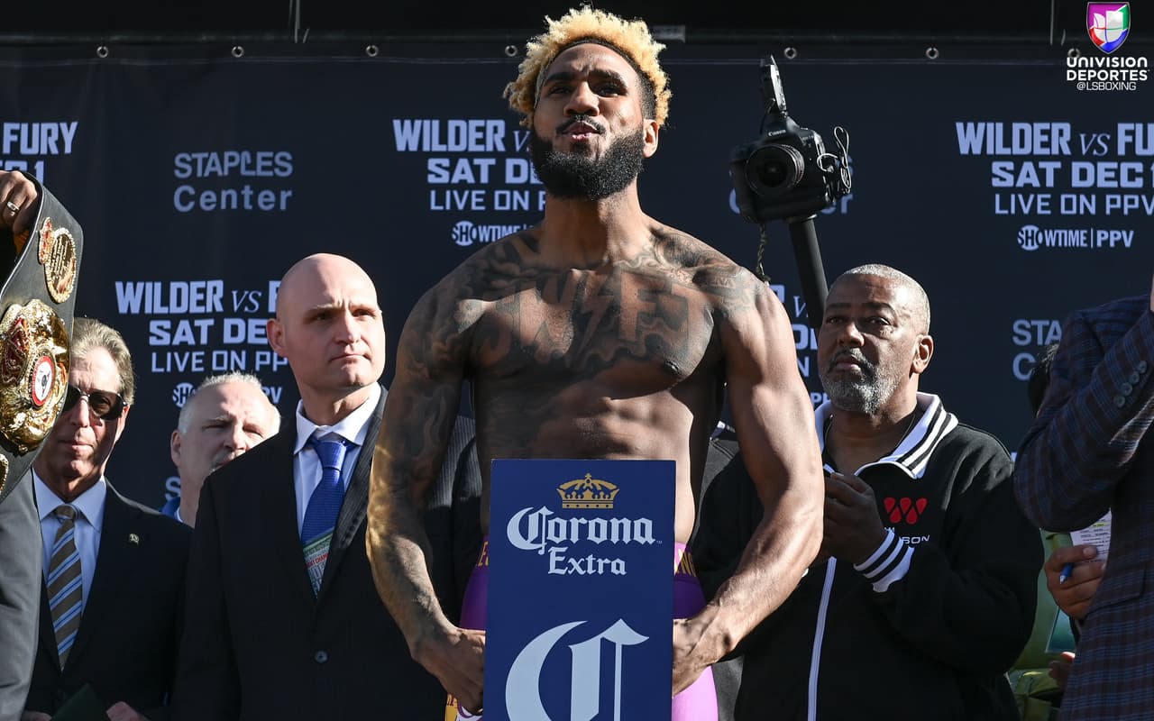 Jarrett Hurd no tuvo problemas para dominar a Jason Welborn, quien a pesar de su gran corazón terminó noqueado en el tercer episodio. Lo más relevante de la pelea fue el reto que Jermell Charlo, monarca superwélter del CMB, le lanzó arriba del ring durante la clásica entrevista al ganador