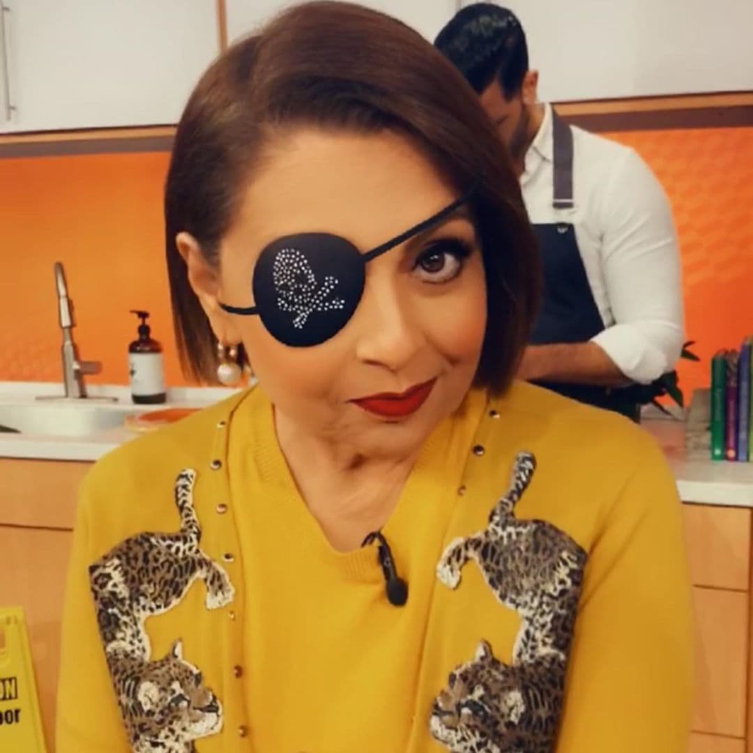 MAC, como le llaman de cariño a Marían Antonieta Collins no se quedó atrás y puso su mejor cara al imitar no a un pirata sino a Catalina Creel de Cuna de Lobos.