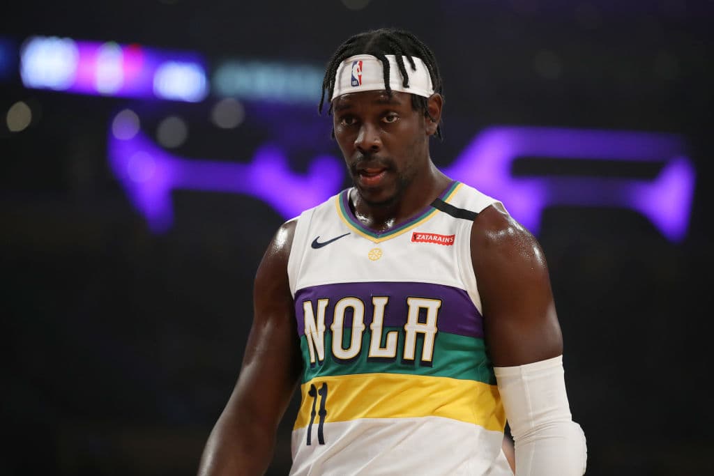 Los tres hermanos se encuentran vigentes en la NBA. Jrue juega para New Orleans Pelicans.