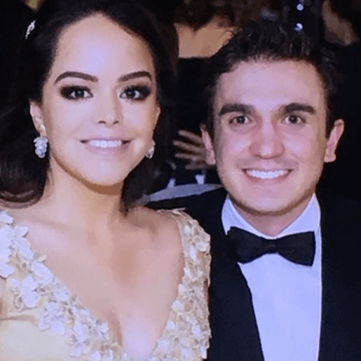 Miguel Pérez conocido como Ludoviquito P. Luche anuncia su compromiso en Instagram