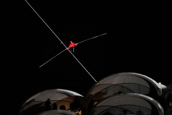 Las apariencias engañan. Nik Wallenda es una leyenda del equilibrismo.