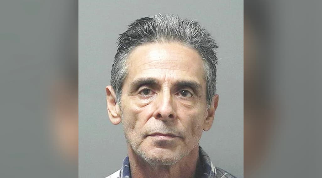 Investigan a hombre del Valle que grababa a residentes adultos mayores mientras usaban el baño