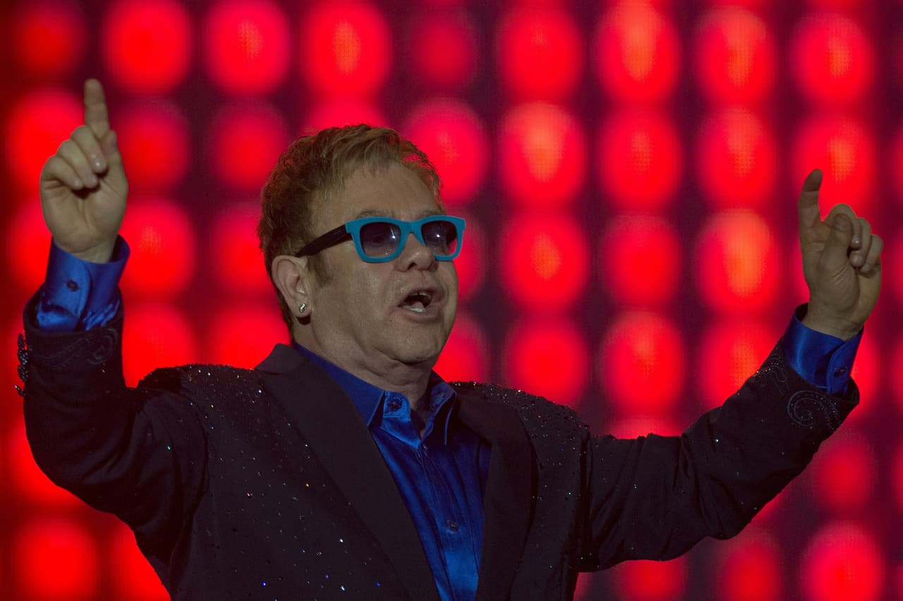 “Estoy muy contento de que esté ahí (la escena) porque soy gay”, dijo Elton John.