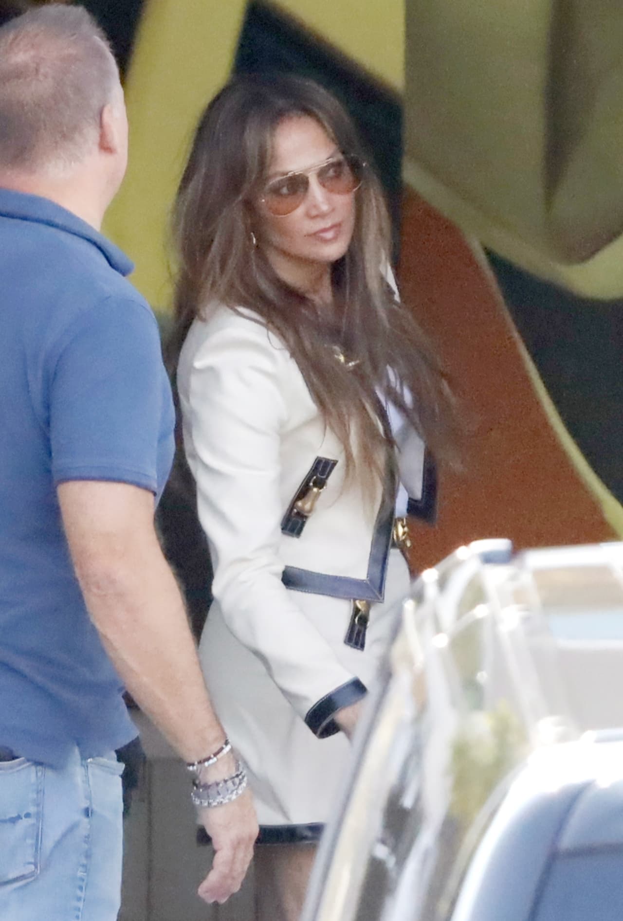 Pero la cantante aseguró que uno de los asistentes a la boda supuestamente "se aprovechó" y "vendió" el video.
<br>