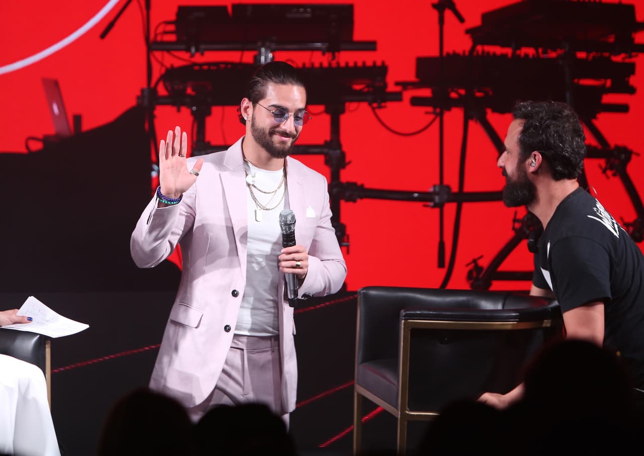 <b><a href="https://www.univision.com/especiales/latin-grammy/maluma-es-mucho-mas-que-un-pretty-boy-dirty-boy-es-un-golden-boy">El 'pretty boy', Maluma,</a></b> estará presente 
<b>por tercer año consecutivo</b> en Premios Juventud, pero no se sabe si estará acompañado de su novia, Natalia Barulích.