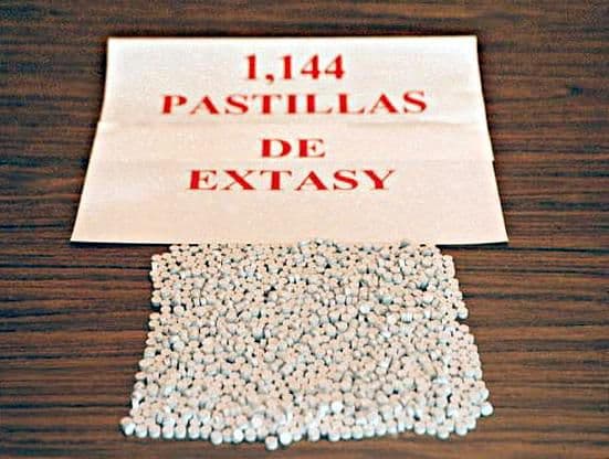 "Nos preocupa mucho que los jóvenes estén comprando éxtasis y consumiendo cualquier cosa, con los riesgos sanitarios que eso puede ocasionar", dijo Francisco Cumsille, coordinador del Observatorio sobre Droga de la Organización de los Estados Americanos (OEA).
