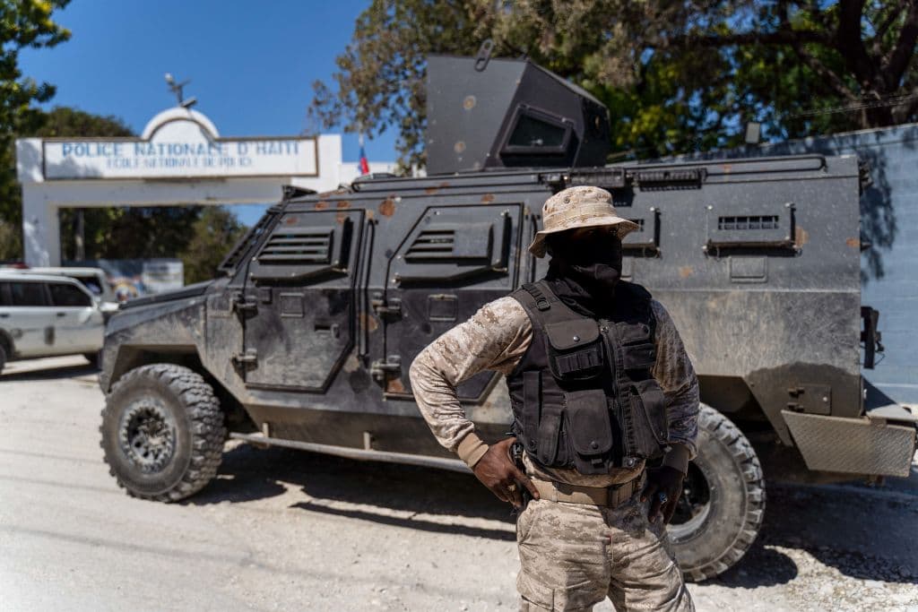 <h2 class="cms-H2-H2">20. PUERTO PRÍNCIPE, Haití.</h2>
<br>
<br>La capital haitiana, con casi 3 millones de habitantes, es la última del 
<i>ranking</i> de las 20 ciudades más violentas del mundo, con una tasa de 55 homicidios por cada 100,000 habitantes. El pasado año se registraron en Puerto Príncipe 1,596 muertes violentas.