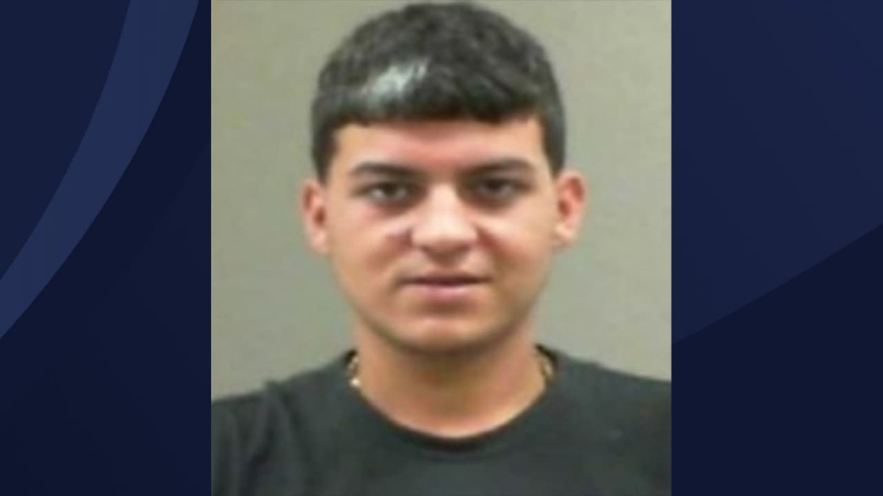 <b>Kevin J. Rivera Santiago</b>
<br>-Delito: Violencia Doméstica
<br>-Fianza: $50,000