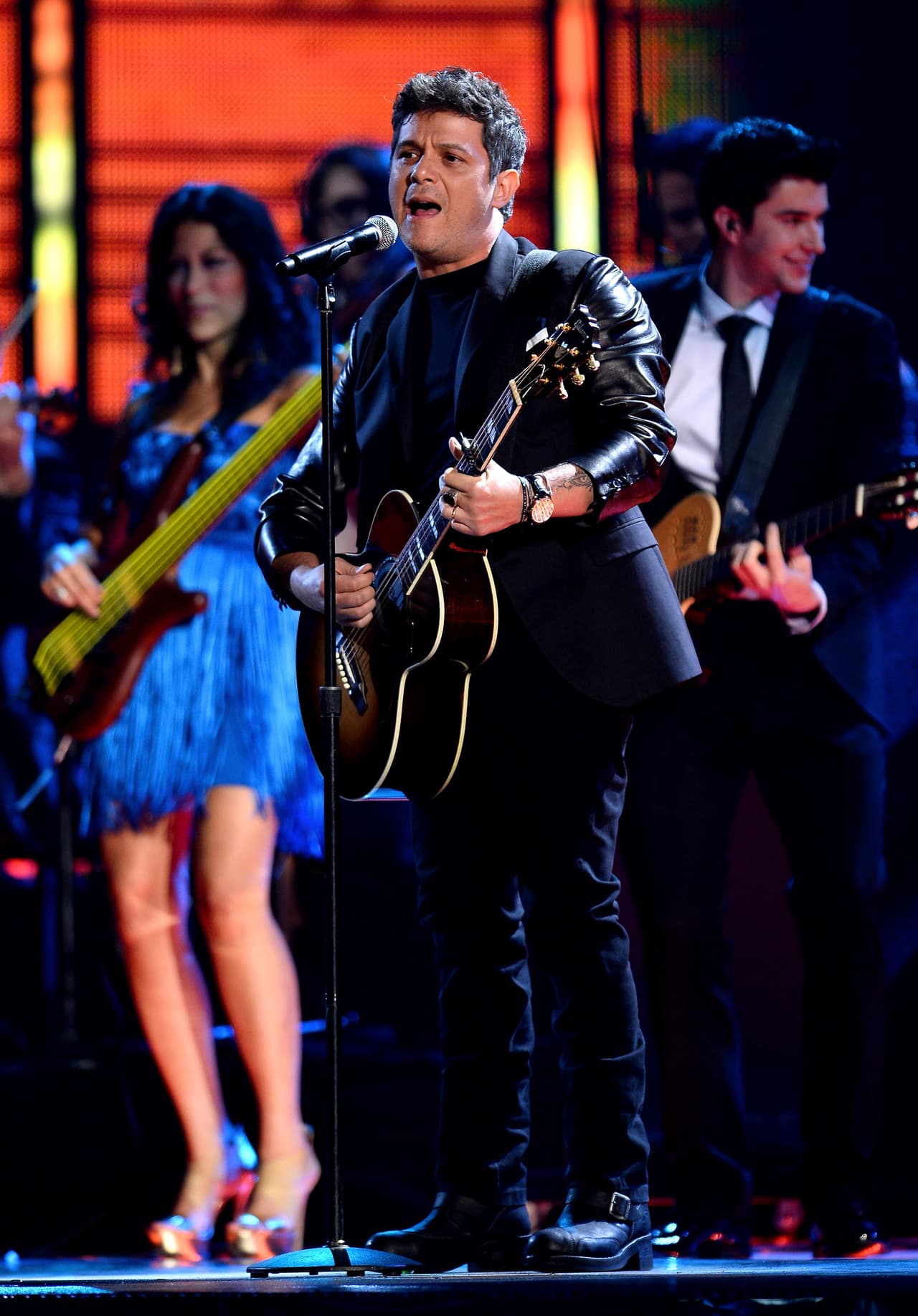 Siempre pide un ambiente perfectamente climatizado, en el que haya velas aromatizadas, té de manzanilla, miel de abeja, agua mineral y leche de almendras.