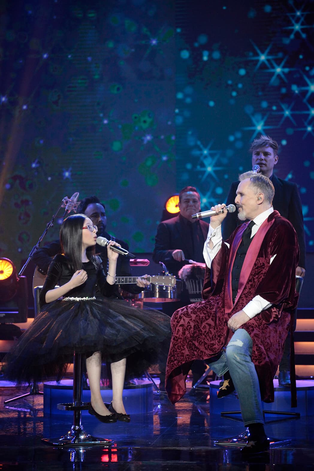 "Te amaré, te amaré, como no está permitido; te amaré, te amaré, como nunca se ha sabido", continuó Taisia.