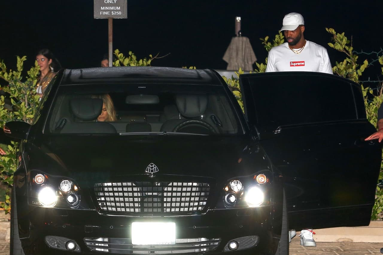 Este acercamiento de Kendall con su hermana Khloé y su novio Tristan demostrarían que, a pesar del escándalo generado por las infidelidades del basquetbolista, no toda la familia Kardashian-Jenner está molesta con el papá de True.